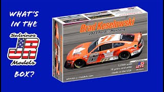 what's inside the 2023 Brad Keselowski Kings Hawaiian bread kit