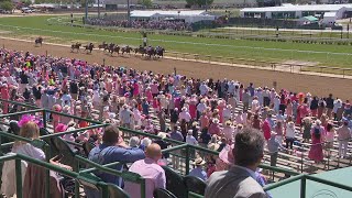 The Oaks: Day before Kentucky Derby honors breast and ovarian cancer survivors