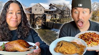 Eating at The MOST VIRAL Restaurant in Tennessee... (27,000 / 5 STARS REVIEWS)