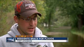 Fort Atkinson residents brace for flooding