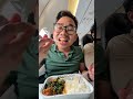 makan makanan di pesawat air asia🤤 raviepieshorts