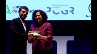 La rectora de la UGR, Pilar Aranda, reconocida en los premios IDEALES 2022