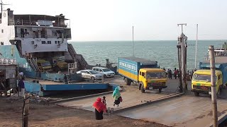 Before Lockdown,Dangerous Transport Unload Competition On Daulatdia Ferri Terminal || BIWTC Ghat