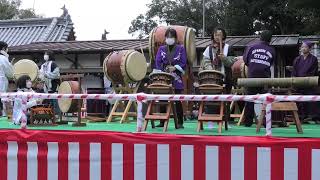 子供達の呼び込み太鼓演奏　白鳥神社節分祭