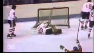 Canada Cup 1976, Canada-CSSR 0-1, Milan Novy score winning goal