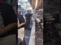 Así se trabaja en la cocina en los restaurantes de la Unión Americana.