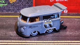 Unboxing Kool Kombi (Mooneyes) - By Hotwheels.