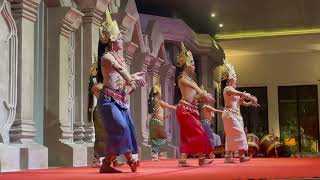 Apsara - Khmer traditional dance / danza tradicional Jemer