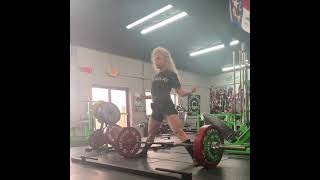 Heather Connor pausing 196kgs 432lb at 45kgs bodyweig | Powerlifting motivation #shorts