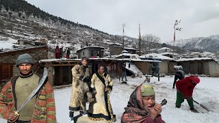 Himalayan People’s Very Enjoyable Life In Winter || Daily Lifestyle Of Himalayan Villagers || Nepal