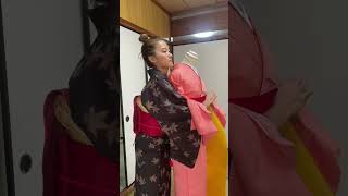 袴着付けのテストなう🤩👍🏾#着付け#着付け動画#袴#沖縄美容師#沖縄着付け#袴着付け