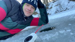 RUSSIAN WINTER FISHING! FIRST ICE! SUBTITLES!