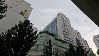 1. 新加坡酒店推荐: 乌节大酒店 Orchard Hotel 外观，旁边有商场，紧邻乌节路，走路到新加坡乌节地铁站几分钟