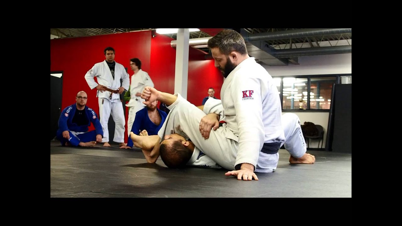 Ryron Gracie Seminar // Armbar Escape - YouTube