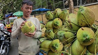 Amazing! Only 0.75$ with a Cambodian fresh and sweet coconut fruit