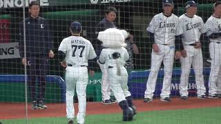 松井稼頭央を走って追い越す韋駄天ライナ