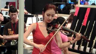 [1080P] 2012台北世貿樂器展 美女小提琴手