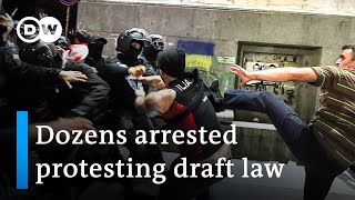 Pro-EU protesters clash with riot police in Tbilisi | DW News