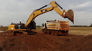 Escavadeira caterpillar 336D2LME,na produção, op capixaba