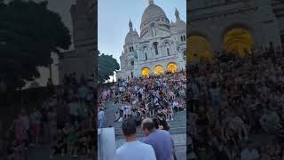 The Basilique du Sacré-Coeur de Montmartre.