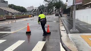 凱米颱風來襲加上遇大潮澎湖縣馬公市海水倒灌，另有遮雨棚被強風吹垮。