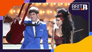 Mark Ronson and Amy Winehouse - Valerie (Live at The BRIT Awards 2008)