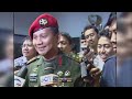 pada bulan desember 1995 prabowo diangkat sebagai komandan jenderal kopassus