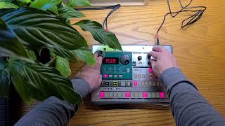 Korg Electribe ES1 playing a few factory patches