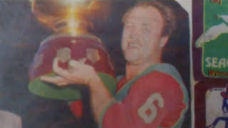 Wally Lewis signs with Wynnum-Manly