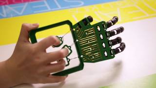 KidzLabs Robotic Hand by 4M