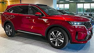 Kia Sorento (2023) - interior and Exterior Details (Mid-Size Family SUV)