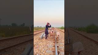 Akhir train na ruk saki #india #pakamerica #ytshorts #shortsviral #ytreels #train