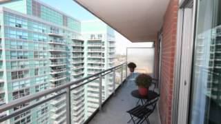 50 Lynn Williams St., Ph 2206