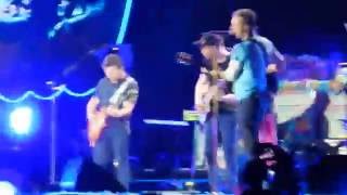 Coldplay and Michael J. Fox, Earth Angel (partial)/Johnny B Goode, Metlife Stadium, July 17, 2016
