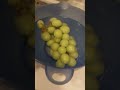 soaking a grapes on salted water for while before eating