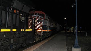 BCOL 4609 (C40-8M) trails on CN M342 past Prairie Crossing