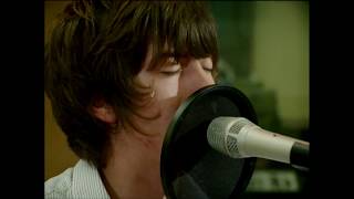Arctic Monkeys - Teddy Picker (Official Video)
