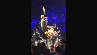 Miley Cyrus singing The Scientist by Coldplay (Tampa, Florida 3/20)
