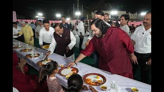 Mukesh Ambani, Anant, Radhika cater 51,000 villagers in Jamnagar | Pre-wedding mass meal