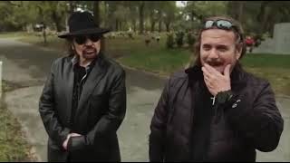 46 / Gary and JVZ visit Ronnie's grave Lynyrd Skynyrd