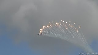 RNLAF F16 Demo oefening op Leeuwarden (EHLW) 5 april 2014.