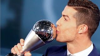 رد فعل كريستيانو رونالدو لحظة اختياره أفضل لاعب في العالم لعام 2016