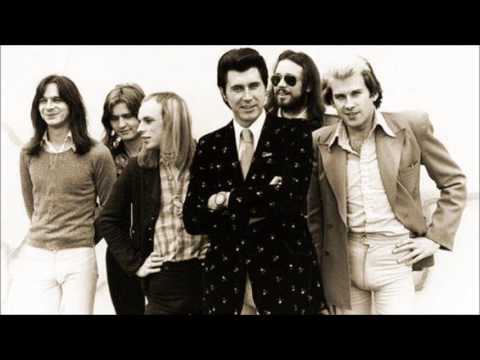 Roxy Music - The B.O.B. Medley (Peel Session) - YouTube