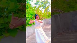 Happy Vishu All✨️💛Vishu special dance💃🏻## kannare kannare song ## Kurumbi Kunjooz 💖