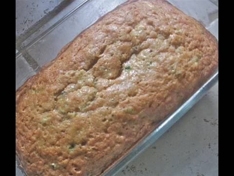 Moist Zucchini Bread Recipe Moist Zucchini Bread Recipe
