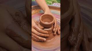 Pottery pot लहान मुलाने कसा तयार केला. माती काम आनंद लुटता येयला पाहिजे तुम्ही पाहता निलम टॉक शो