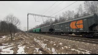 Электровоз 2ЭС6-1519 с перегоняемыми тепловозами ЧМЭ3-3704 и ЧМЭ3-3357 с грузовым поездом