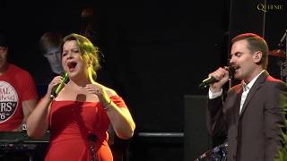 Queenie - Barcelona with Petra Alvarez,Ceskoslovensky komorni orchestr Praha, Maranatha Gospel Choir