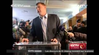 Ukraine: Alexandre Zakhartchenko remporte les élections tenues par les séparatistes