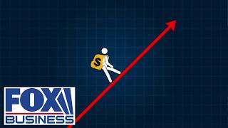 Expert reveals the PROBLEM facing the middle class nowadays